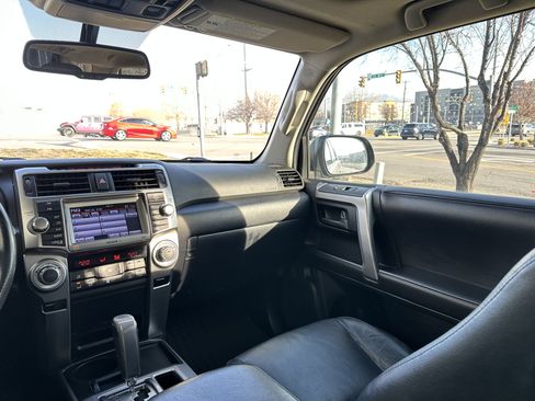 Used 2011 Toyota 4Runner Limited image 33