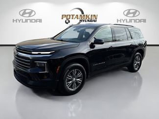 Used 2025 Chevrolet Traverse LT video 1