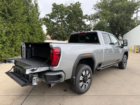 New 2026 GMC Sierra 3500 Denali w/ Denali Reserve Package AWD/4WD image 33