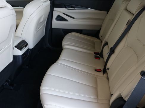 Certified 2025 INFINITI QX60 Sensory w/ Vision Package AWD/4WD image 30