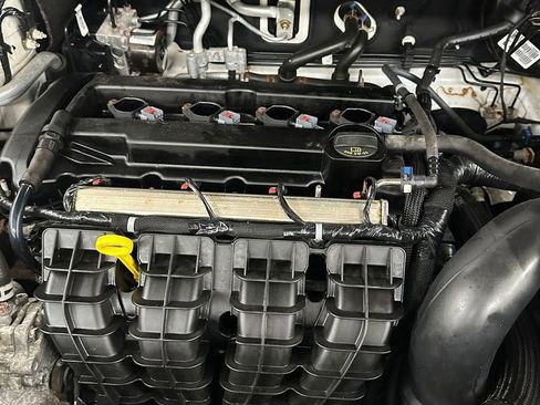 Used 2017 Dodge Journey SE w/ Flexible Seating Group image 7