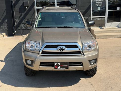 Used 2008 Toyota 4Runner SR5 AWD/4WD image 7