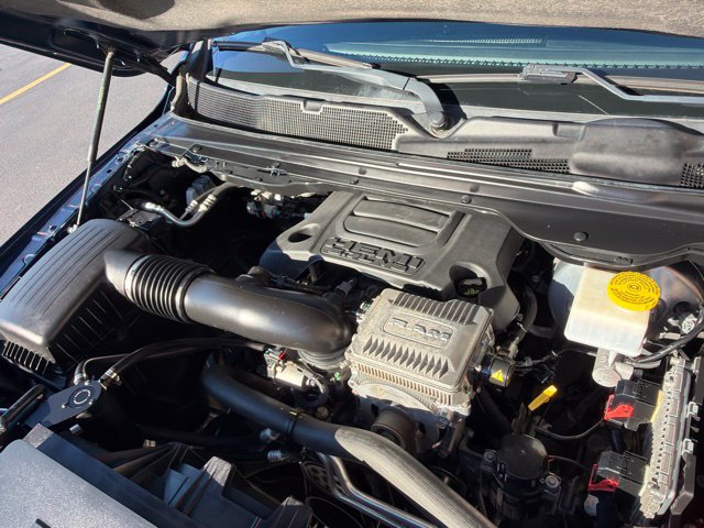 Used 2020 RAM 1500 Laramie AWD/4WD image 30