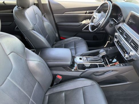 Certified 2021 Kia Telluride EX w/ EX Premium Package AWD/4WD image 11