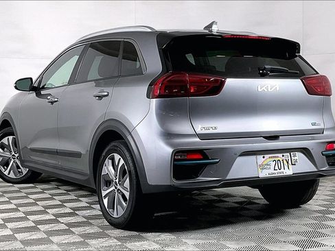 Used 2022 Kia Niro EX Premium FWD image 13