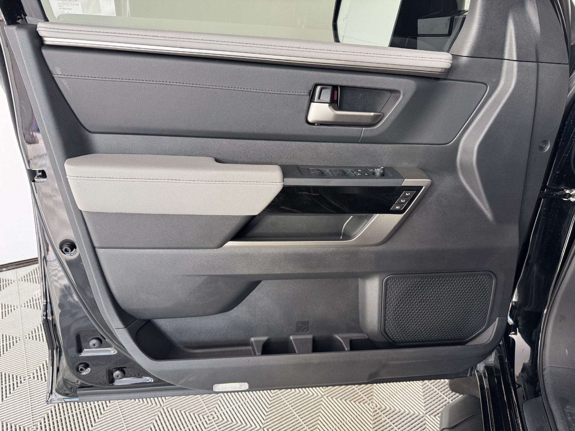 Certified 2026 Toyota Tundra Limited w/ Power Package AWD/4WD image 13