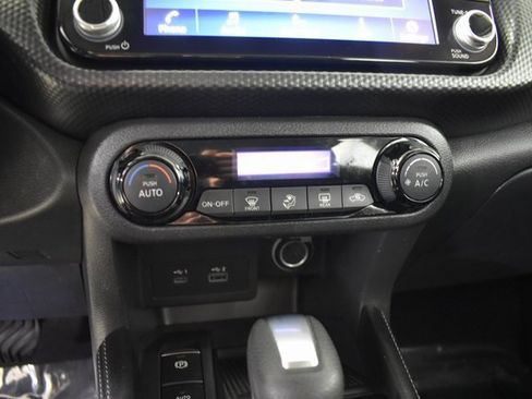 Certified 2022 Nissan Kicks SV image 18