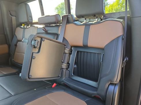 Used 2022 Chevrolet Silverado 2500 High Country AWD/4WD image 28