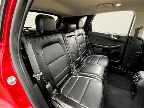 Used 2022 Ford Escape SEL image 17
