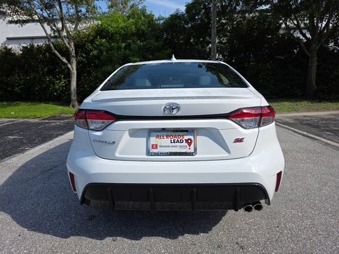 New 2026 Toyota Corolla SE FWD image 10