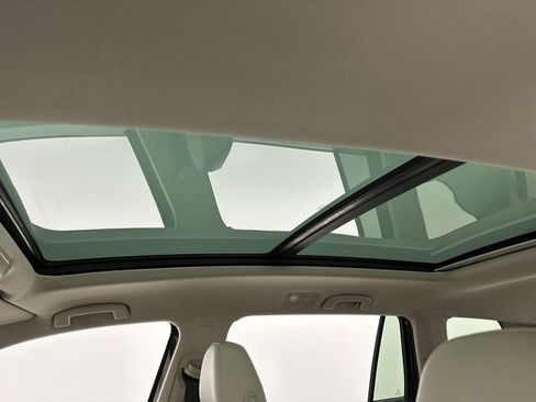 Used 2019 Volkswagen Atlas SEL Premium image 22