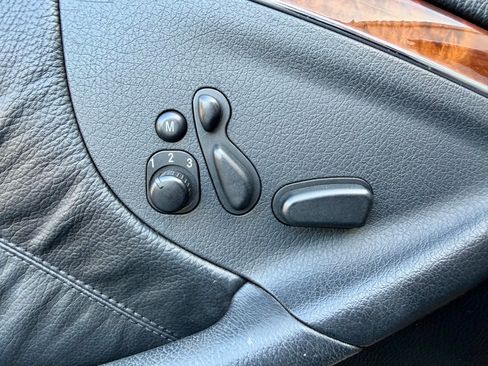 Used 2008 Mercedes-Benz CLK 350 Cabriolet image 50