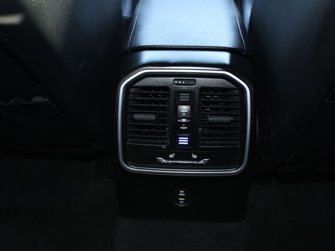 Used 2023 Porsche Macan Turbo image 19