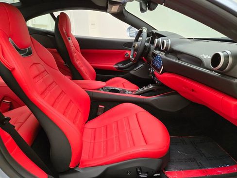 Used 2023 Ferrari Portofino M RWD image 25