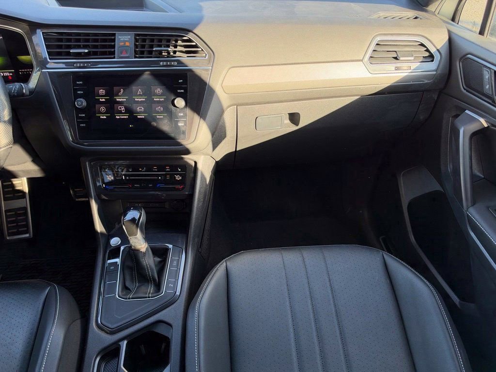 Used 2022 Volkswagen Tiguan SE R-Line FWD image 20