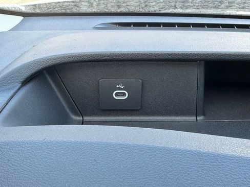 New 2026 Ford Transit 250 148 Medium Roof w/ Load Area Protection Package image 22