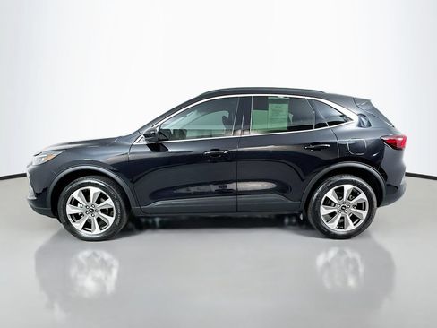 Used 2025 Ford Escape Platinum AWD/4WD image 9