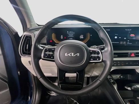 Certified 2024 Kia Sorento S w/ Panoramic Sunroof Package FWD image 11