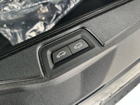 New 2026 BMW X5 xDrive50e w/ M Sport Package image 21