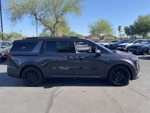 New 2026 Kia Carnival SX w/ SX Dark Edition Package image 2
