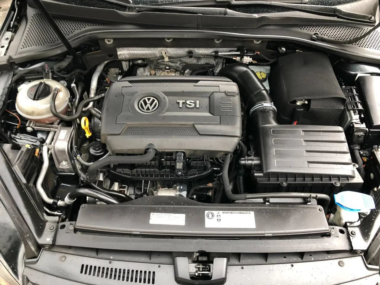 Used 2015 Volkswagen GTI SE FWD image 35