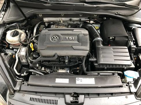 Used 2015 Volkswagen Golf 4-Door FWD image 35
