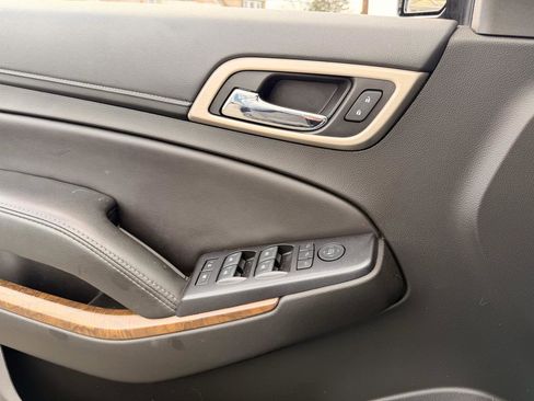 Used 2019 GMC Yukon Denali w/ Denali Ultimate Package image 26