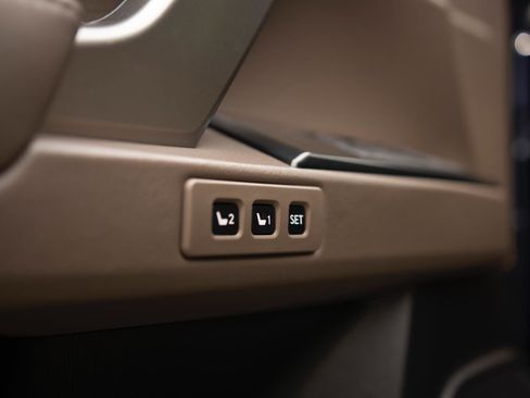 Used 2022 Lexus GX 460 Premium AWD/4WD image 18