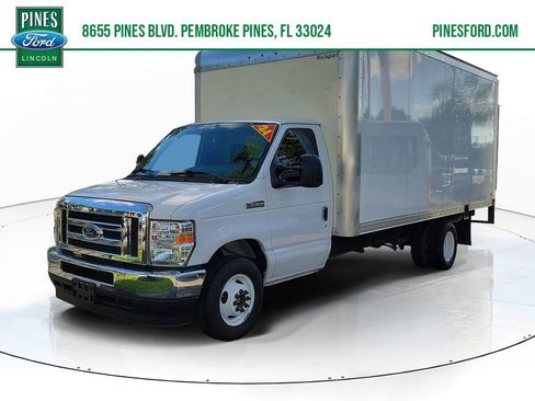 Used 2024 Ford E-350 and Econoline 350 Super Duty w/ Power Windows & Locks Group RWD image 1
