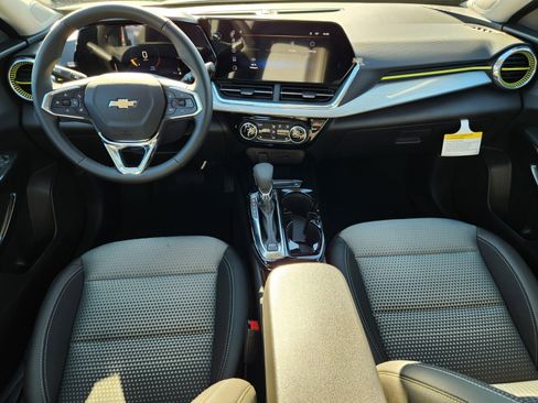 New 2026 Chevrolet Trax LT w/ Driver Confidence Package image 7