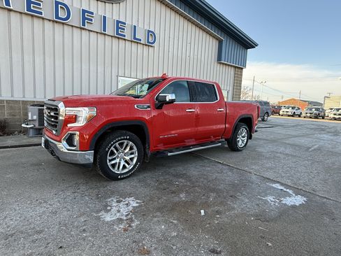 Used 2021 GMC Sierra 1500 SLT image 2