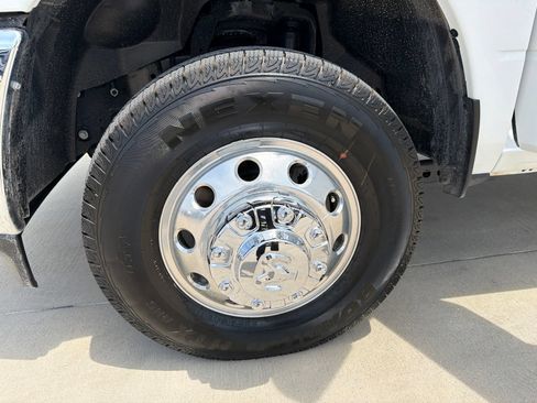 New 2026 RAM 3500 Big Horn AWD/4WD image 13