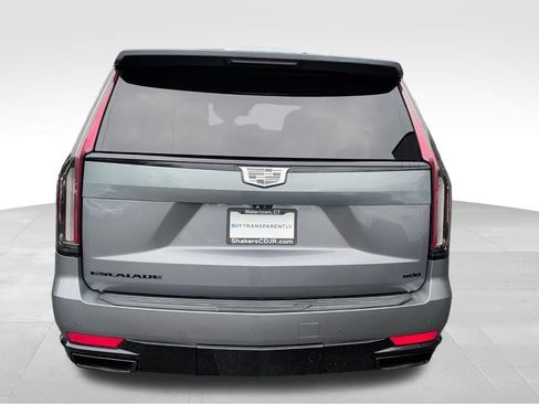 Used 2021 Cadillac Escalade Sport w/ LPO, ONYX Package AWD/4WD image 4