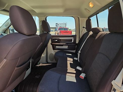 Used 2015 RAM 1500 Lone Star RWD image 18