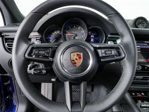 New 2026 Porsche Macan AWD/4WD image 9