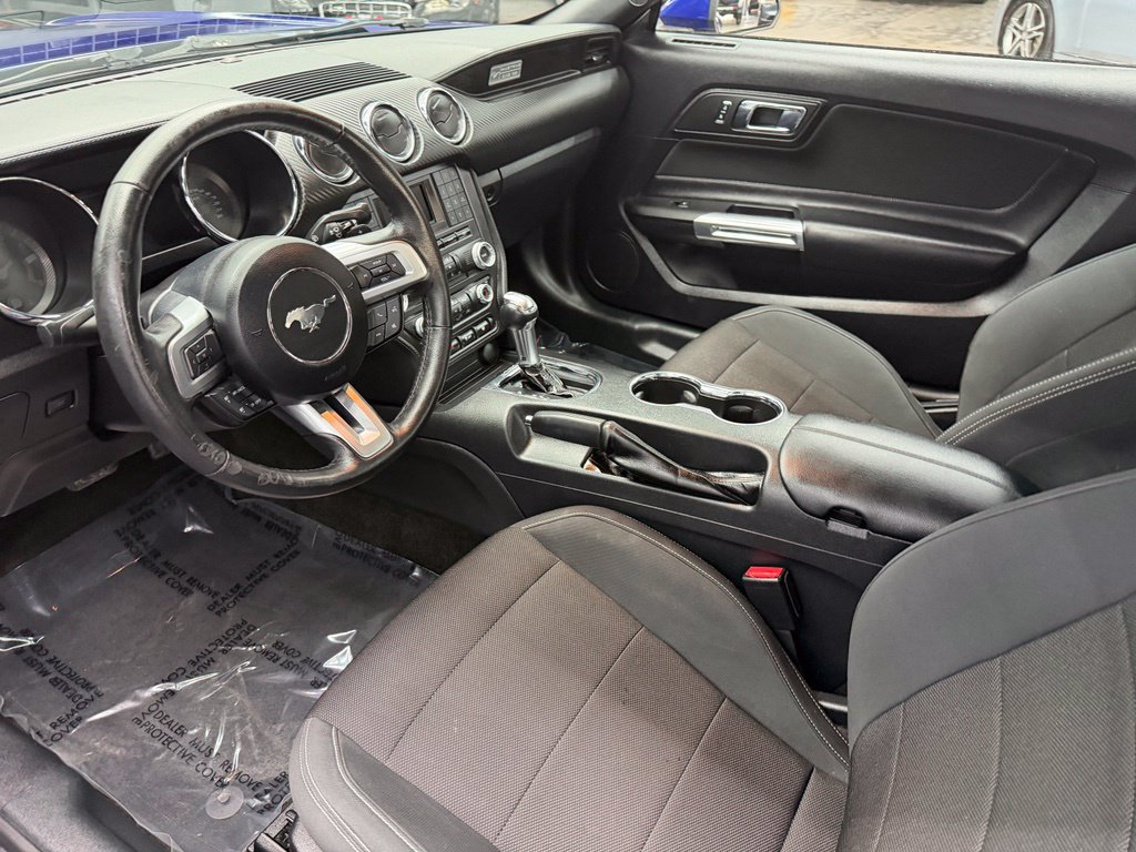 Used 2015 Ford Mustang Coupe RWD image 31