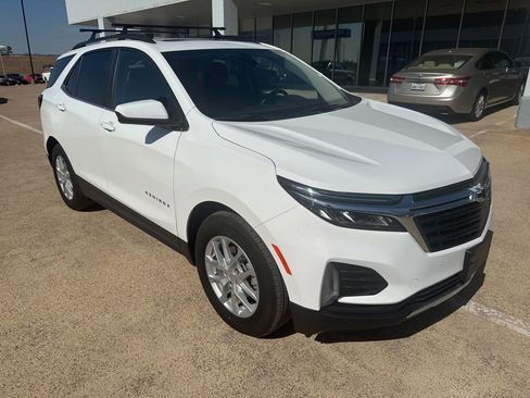 Used 2023 Chevrolet Equinox LT image 6