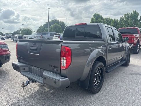Used 2021 Nissan Frontier SV w/ Midnight Edition Floor Mats AWD/4WD image 5
