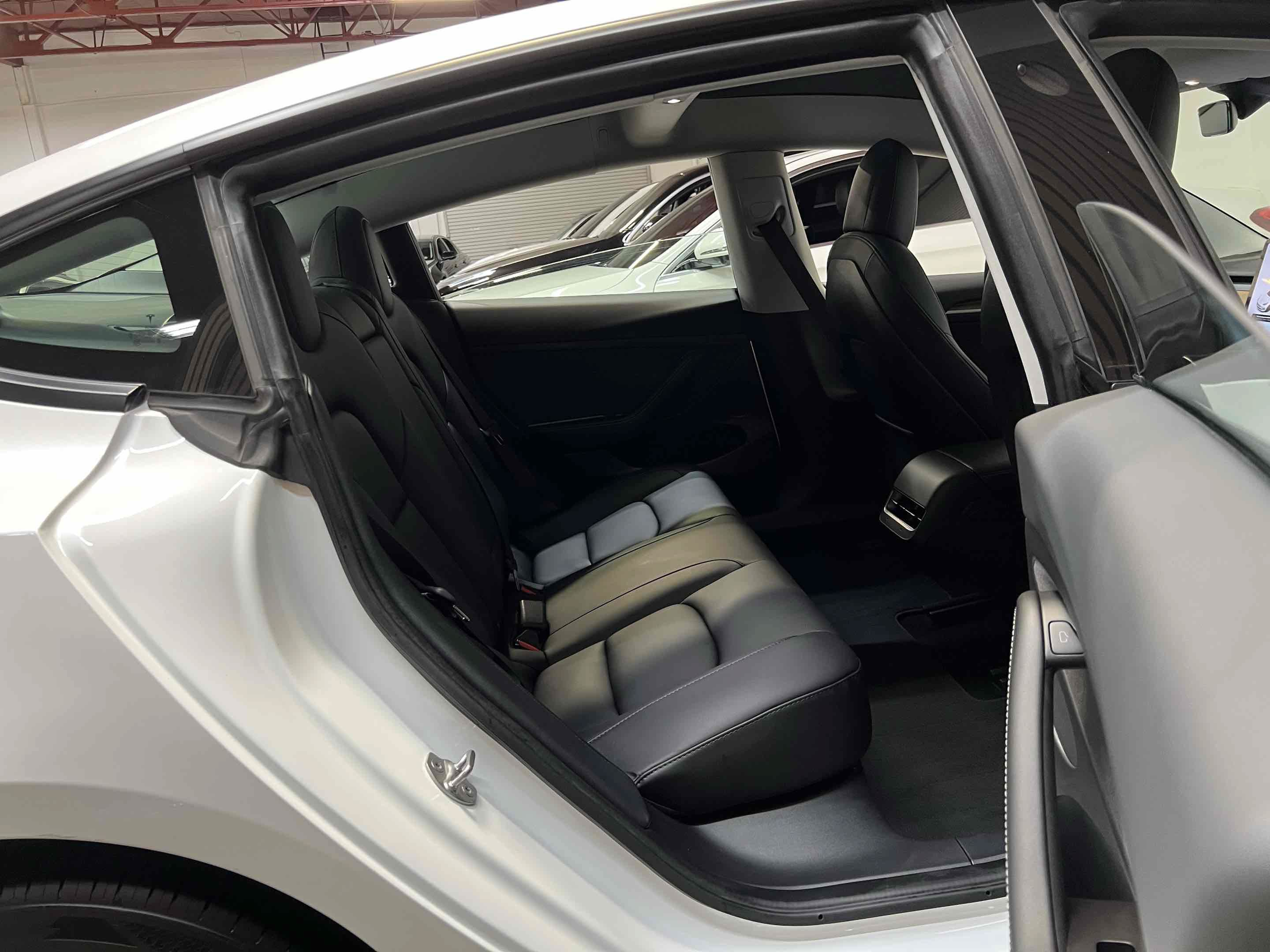 Used 2022 Tesla Model 3 RWD image 36