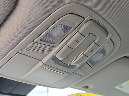 Used 2019 Hyundai Santa Fe SE FWD image 27