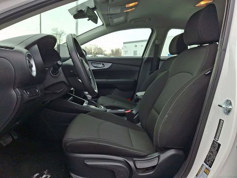 Used 2024 Kia Forte LXS image 14