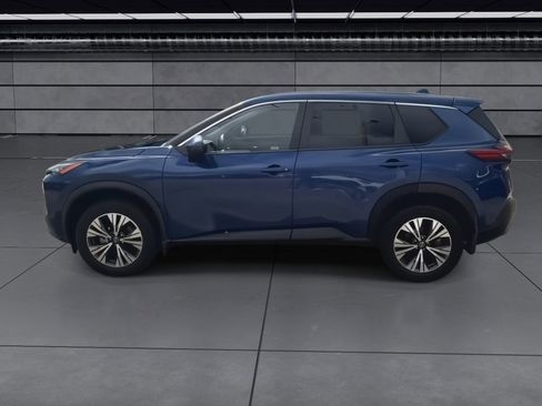 Used 2023 Nissan Rogue SV image 5