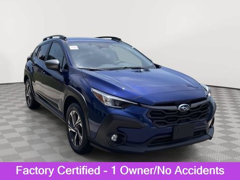 Used 2025 Subaru Crosstrek 2.5i Premium AWD/4WD image 1