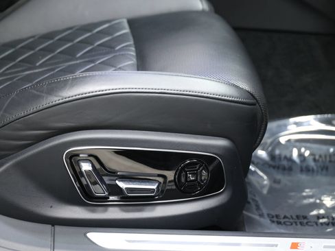 Used 2020 Audi S8 L w/ S8 Executive Package AWD/4WD image 71