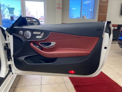 Used 2020 Mercedes-Benz C 300 Cabriolet image 12