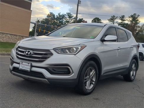 Used 2017 Hyundai Santa Fe Sport image 7