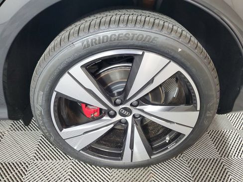 New 2026 Audi SQ5 Prestige AWD/4WD image 10