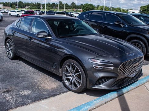 Used 2025 Genesis G70 2.5T AWD/4WD image 3