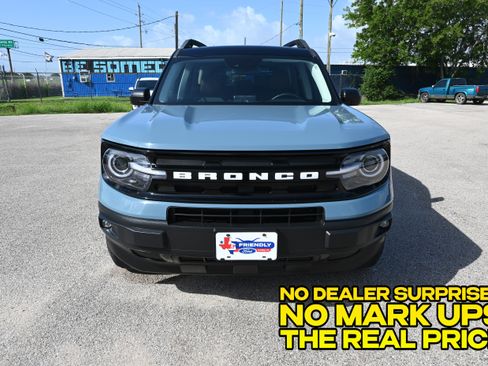 Used 2022 Ford Bronco Sport Outer Banks w/ Tech Package AWD/4WD image 8