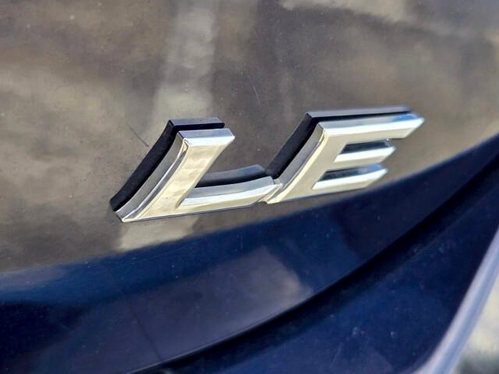 Used 2022 Toyota Camry LE FWD image 11
